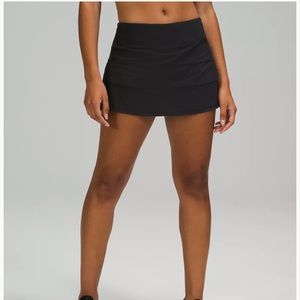 Black lululemon pace rival skirt size 4 12”